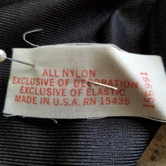 EUC Vintage Gilead Black Satin and Lace Night Gown - Picture 7 of 8